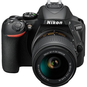 PHO Nikon D5600 kit AF-P 18-55mm VR objektívvel- Fekete